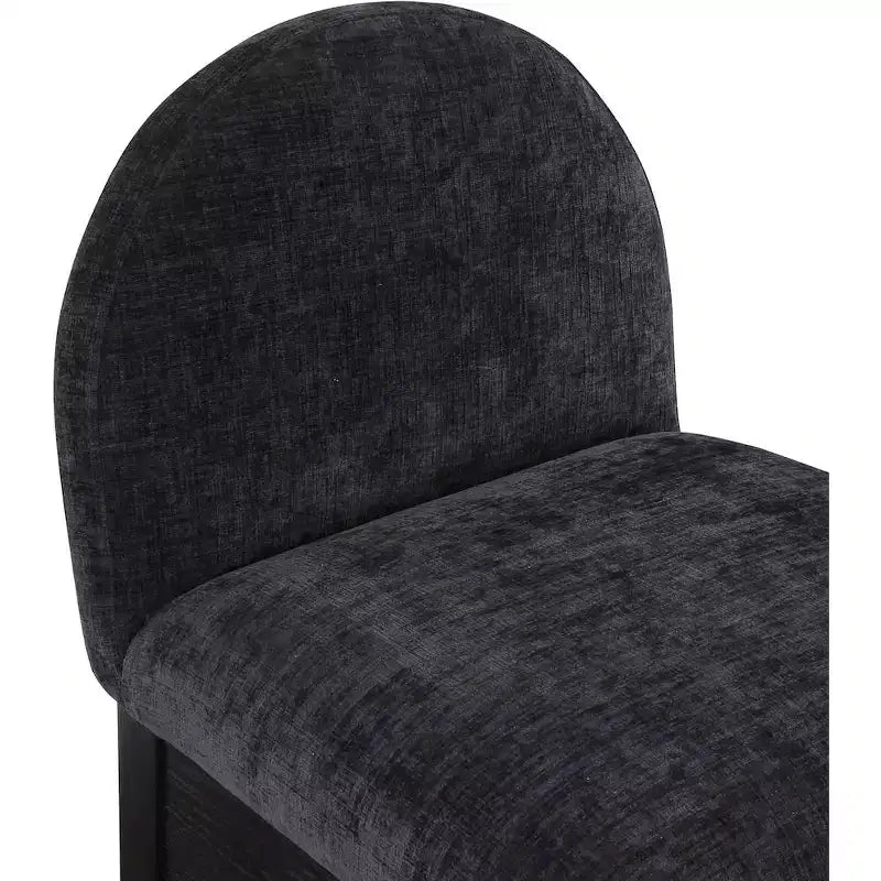 Hocker aus schwarzem Chenille-Stoff