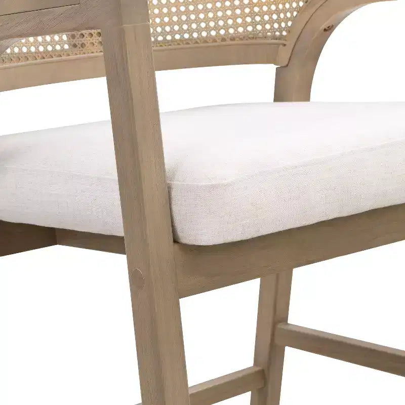 Barhocker aus Gummibaumholz in Tresenhöhe, Akzentstühle mit Armlehnen und Rattan-Rückenlehne - 2er-Set