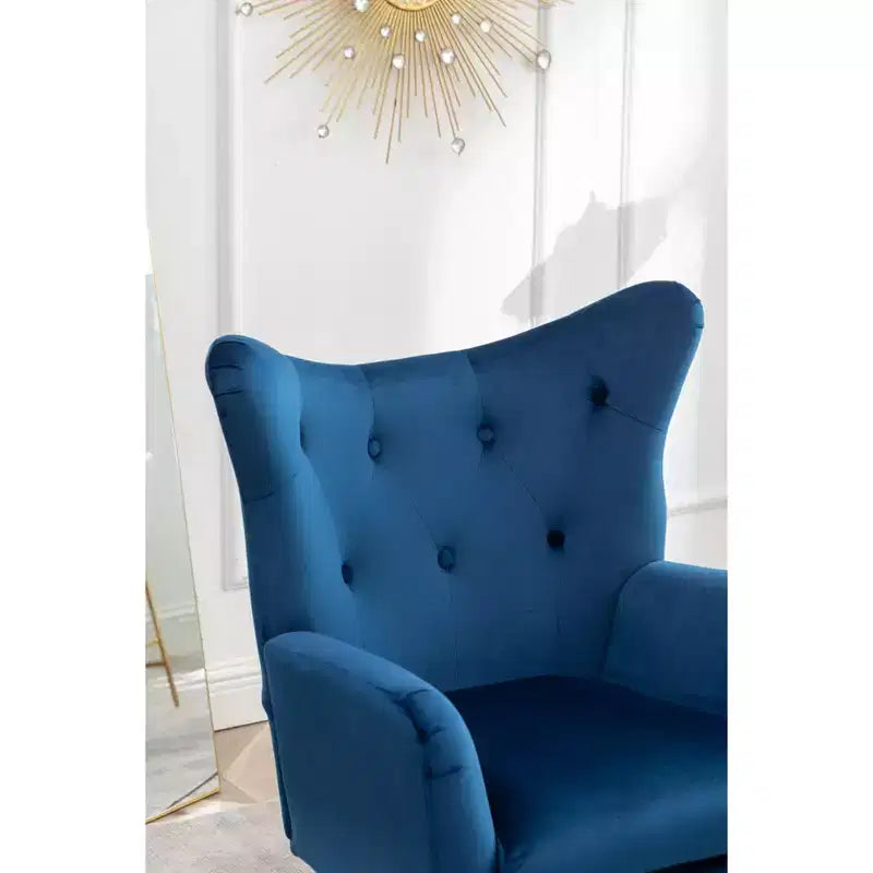 Akzentstuhl mit Samtbezug, Knopfheftung und Ohrensessellehne, Blau
